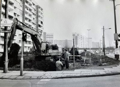 Bauarbeiten an der Johannes-R.-Becher-Straße. Foto: MVB-Archiv 